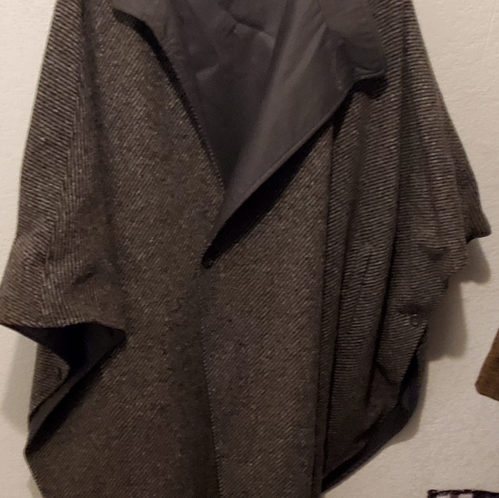 Womens Wool reversible cape